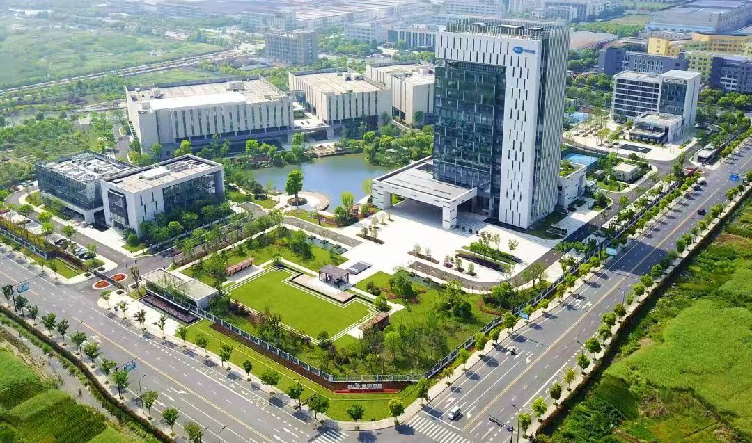 1772695494628362.jpg 2029453486679265282_1280px.jpg